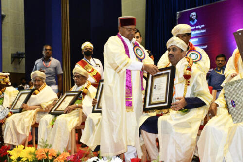 Kuvempu University Confers Honorary Doctorate On Dr. Mahantesh G. Kivadasannavar 3