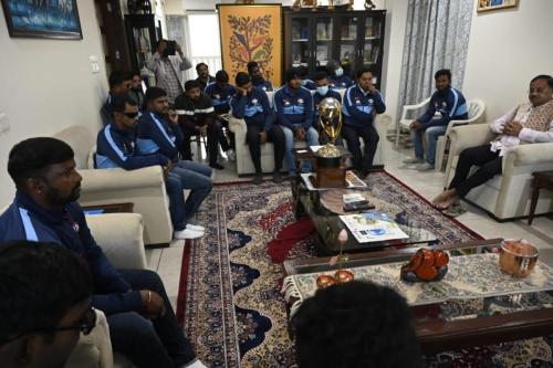 Shri Annasaheb Shankar Jolle, Member of parliament congratulated Blind Cricket World Cup Players-1