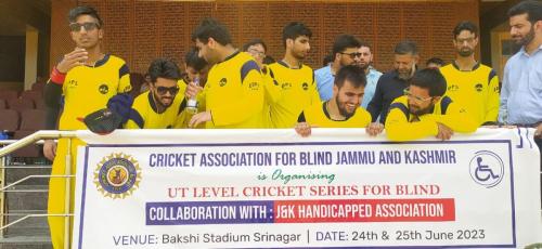 The JK Cricket Association for Blind, in association with the J&K Handicapped Association, organized a cricket tournament-1